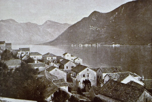 Historical black-and-white photo of Perast from the maritime era